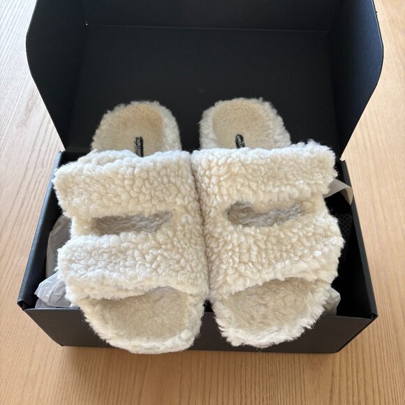 James Perse Shoes - James Perse Sherling Sandals Size 7